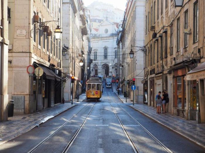 Quarto Com Varanda Na Rua Dos Douradores Lisboa Exteriér fotografie